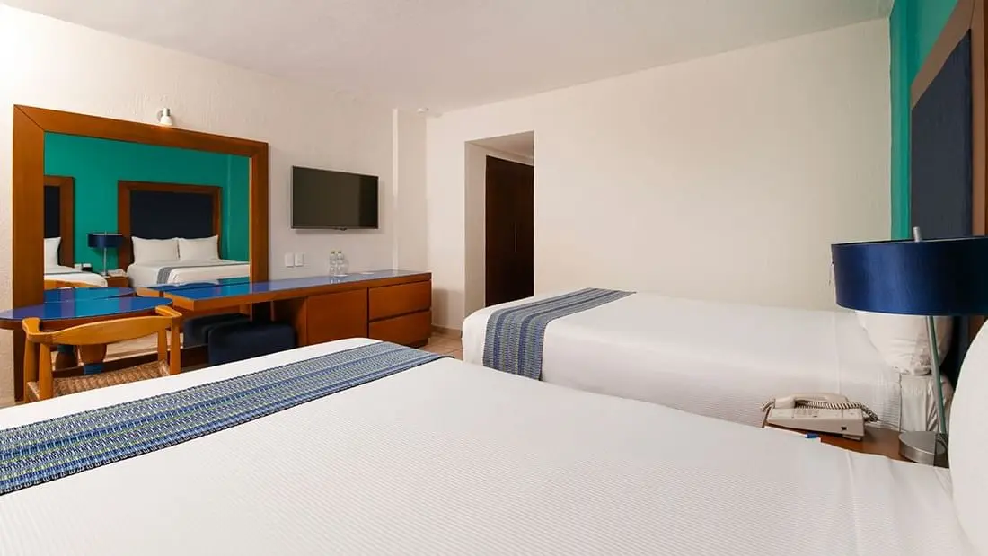 01-delx2of-detail-2m_wide