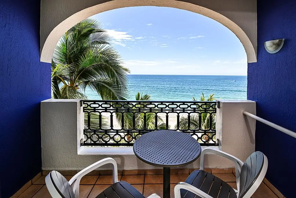 03-delx2of-detail-2m_wide